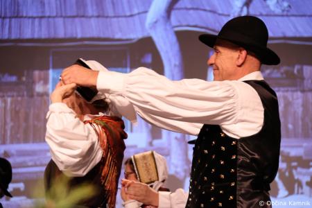 Ples in glasba izpod kamniških planin v izvedbi Folklorne skupine Kamnik in njihovih prijateljev  (79)